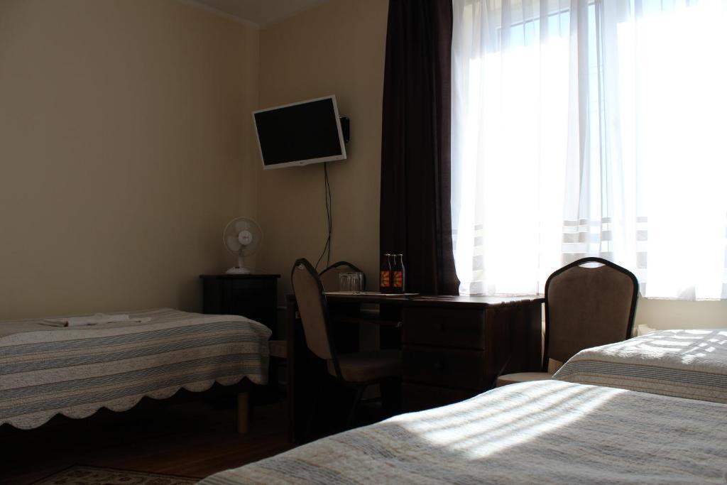 גורז'וב ווילקופולסקי Hotel Huzar חדר תמונה